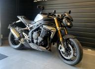 TRIUMPH SPEED TRIPLE 1200 RS