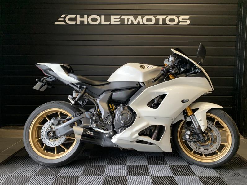 YAMAHA YZF-R7 A2
