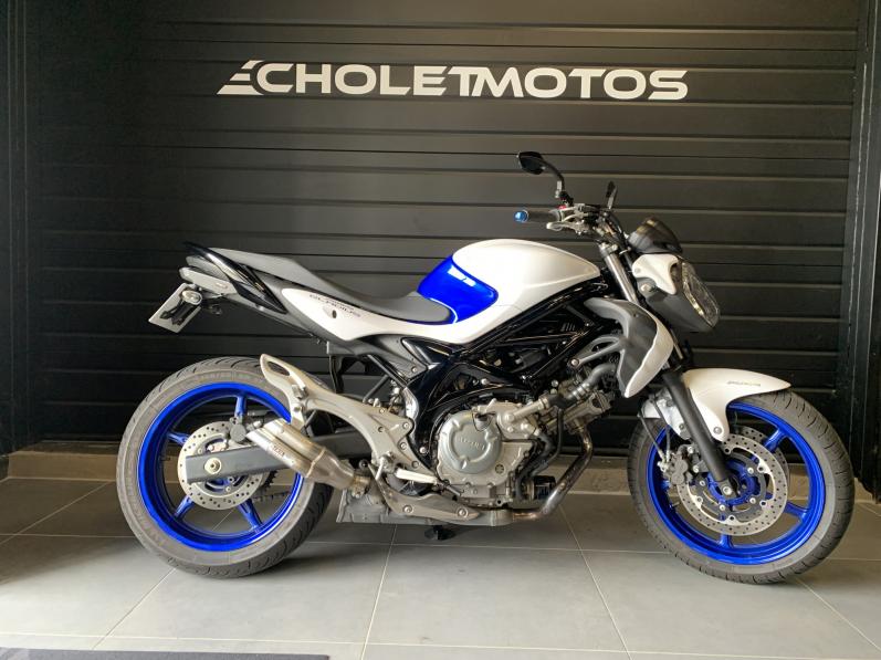 SUZUKI GLADIUS 650 A2